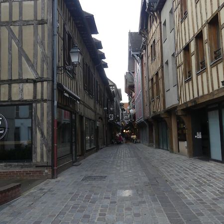 Le Chalet Troyen Troyes Exterior photo